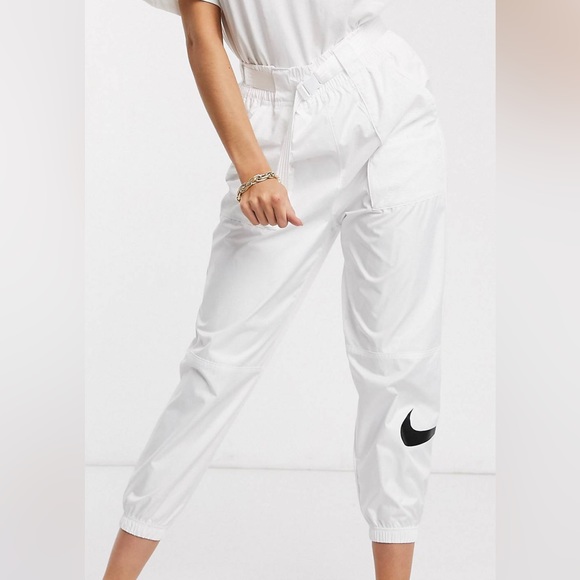 Nike Cargo Pants with Belt in White Small - Picture 2 of 4